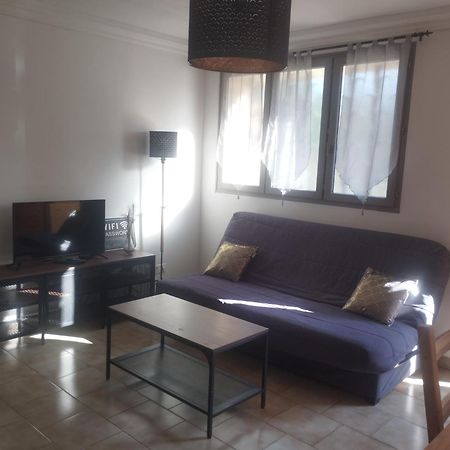 Les Oliviers Apartment Carpentras Exterior photo
